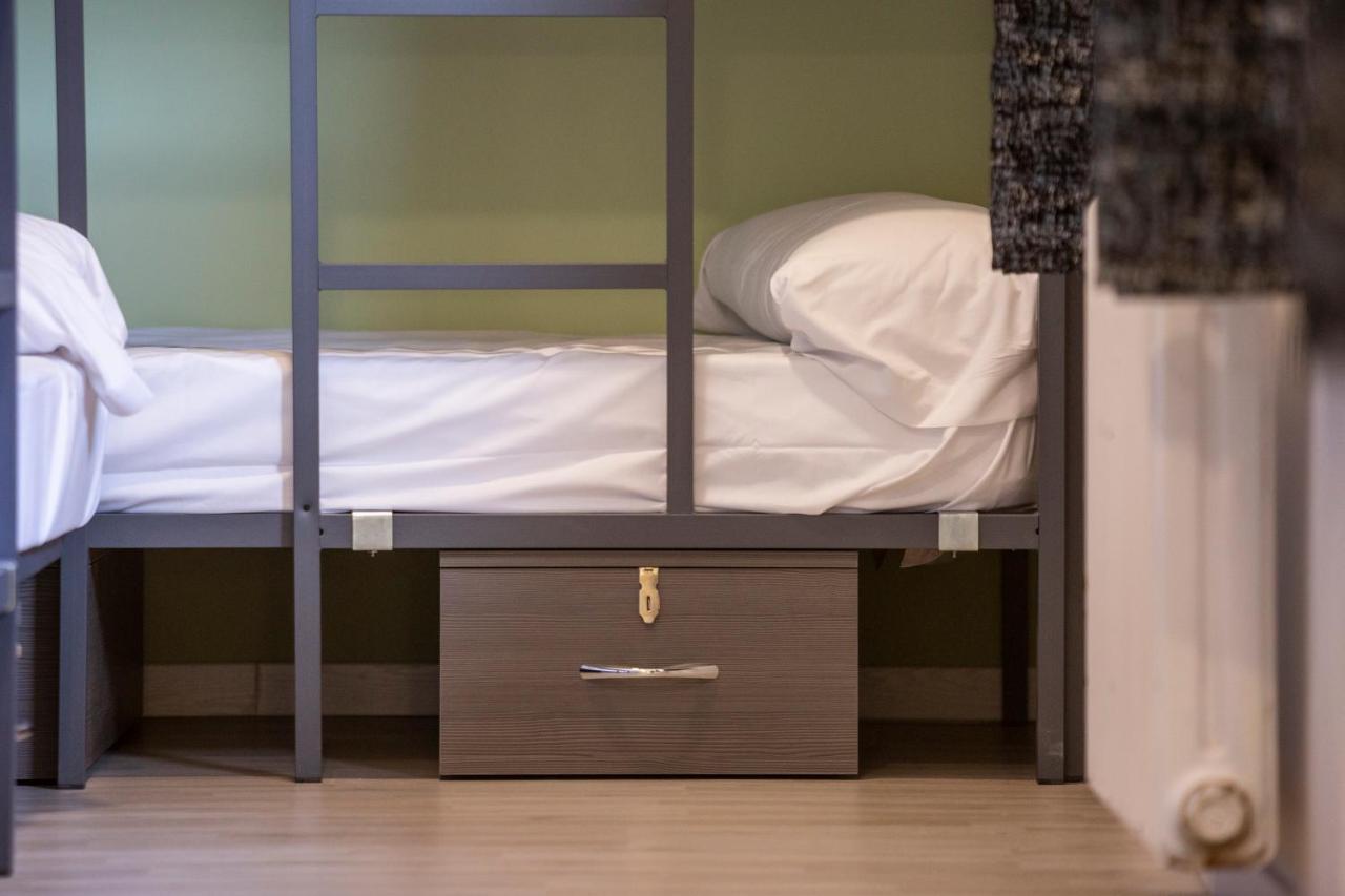 Bed in 8-Bed Mixed Dormitory Room,766923739:JPEG